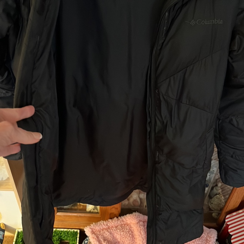 Columbia women’s long puffer coat with hood size medium black in good condition - Picture 10 of 10